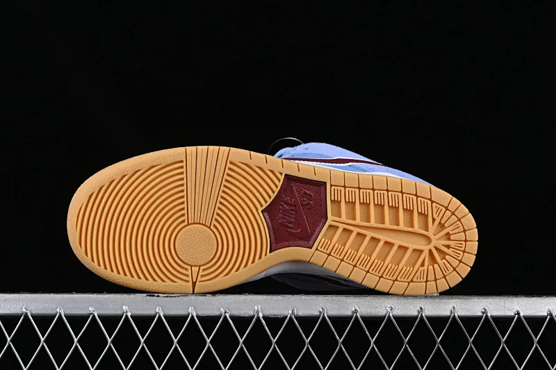 All categories Nk SB Dunk series Nk SB Dunk Low low-top sneakers F version Nk SB Dunk Low "Phillies" Bubblegum series SB low-top sports and leisure sneakers DQ4040-400